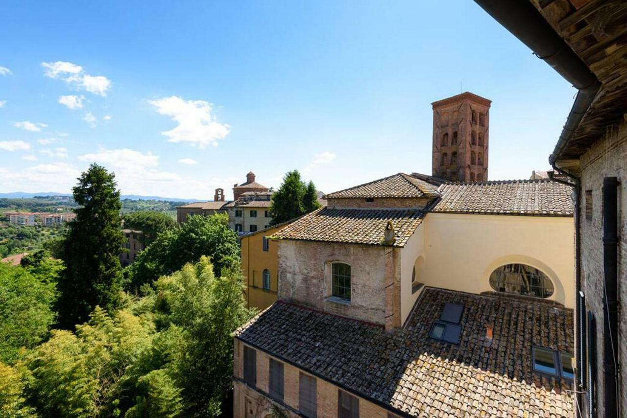 Penthouse In Siena Near Piazza Del Campoアパートメント エクステリア 写真
